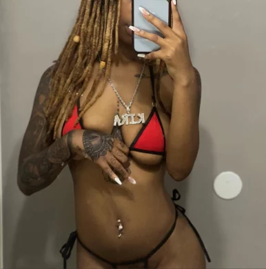 Photo of model @kirakore