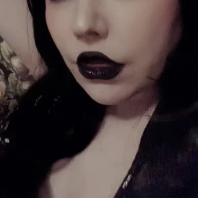 Photo of model @kirasecura