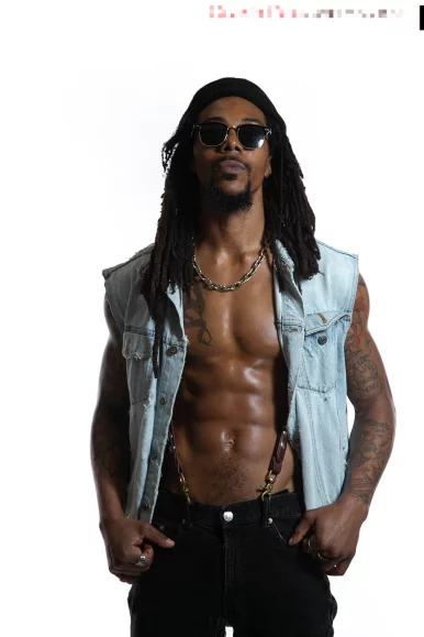 Photo of model @knottyr