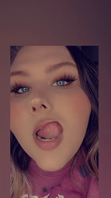 Photo of model @kreamysensations