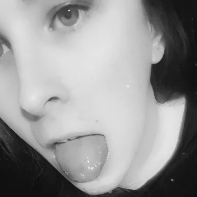 Photo of model @kreamywaffles