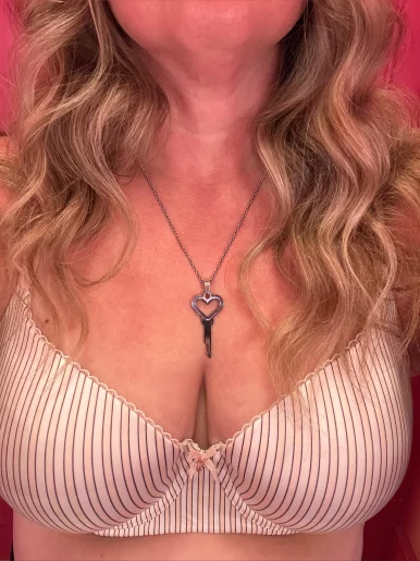 Photo of model @krystinekellogg