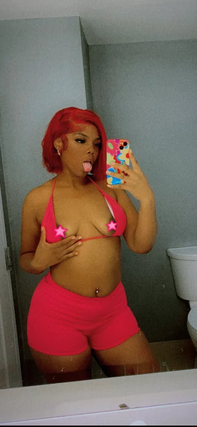 Photo of model @kxxxyr