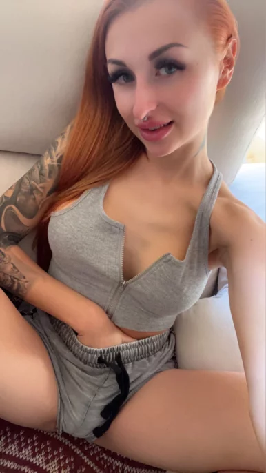 Photo of model @kyliekisses24