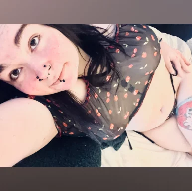 Photo of model @kyrieaddams