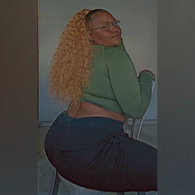 Photo of model @la_sad_yka