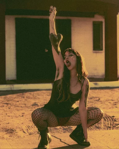 Photo of model @laa_petitemort