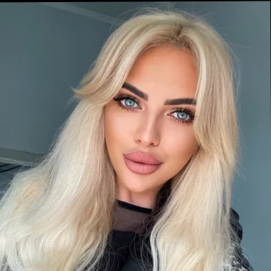 Photo of model @lady_lora