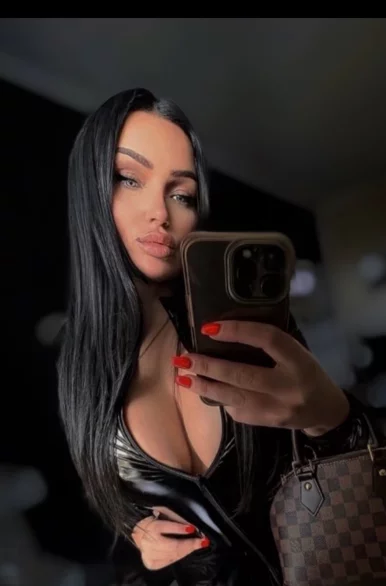 Photo of model @ladyjenna7