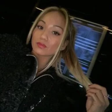 Photo of model @lanatheviolet