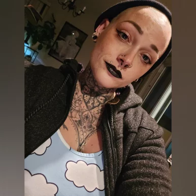 Photo of model @lanieb13