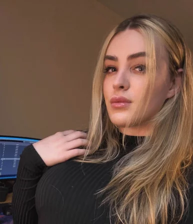 Photo of model @laramcx