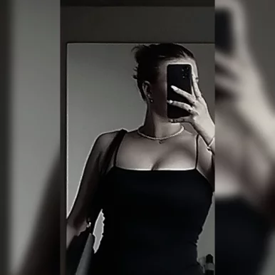 Photo of model @laura_bhlt