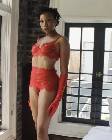 Photo of model @legsforeverxo