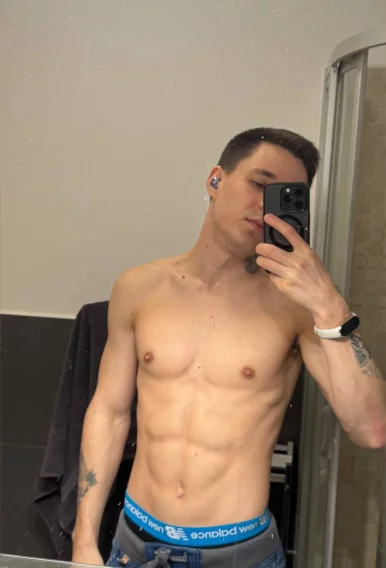 Photo of model @leo_lion22