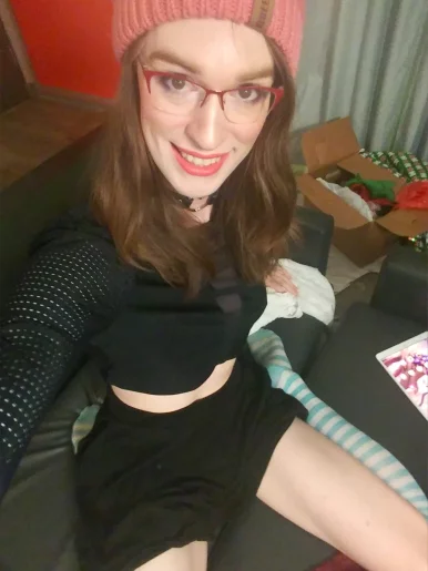 Photo of model @lewdietwoshoes