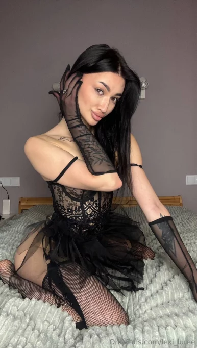 Photo of model @lexi_luree