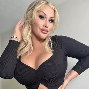 Photo of model @lexibunnifree