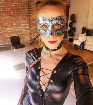 Photo of model @lexileatherland