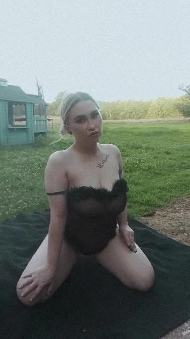 Photo of model @lexisnicole420