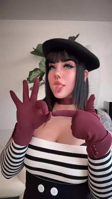 Photo of model @lilvkitty