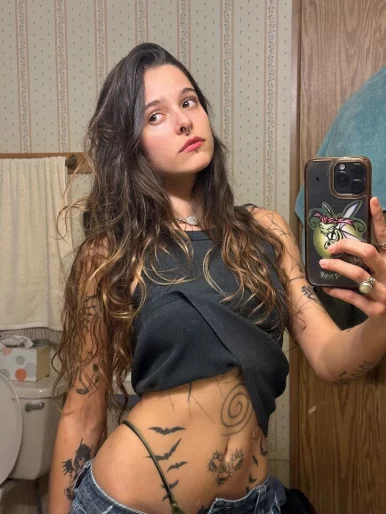 Photo of model @lilystrangeink