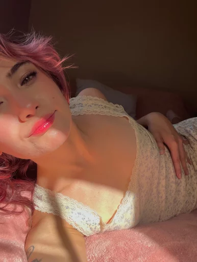 Photo of model @lilyydayy