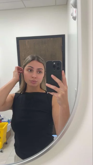 Photo of model @lilyyyy381