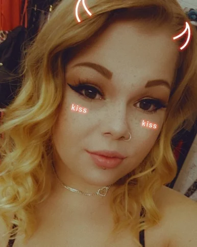 Photo of model @lindzybabez