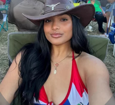 Photo of model @livewellwithkendal