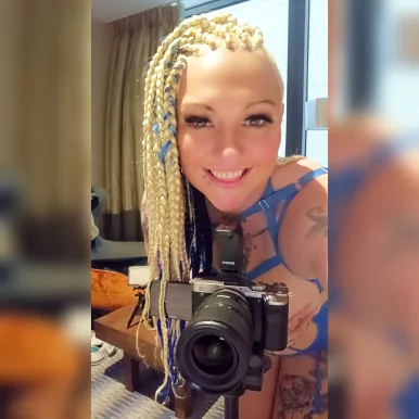 Photo of model @livieblainn