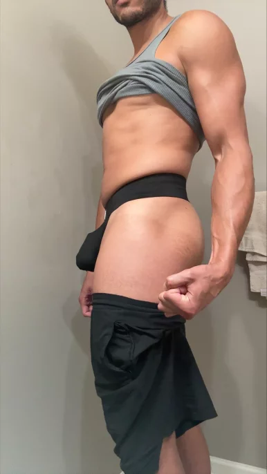 Photo of model @lockedlightskin