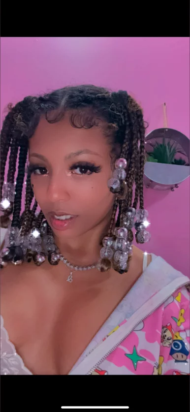 Photo of model @lolatheruler