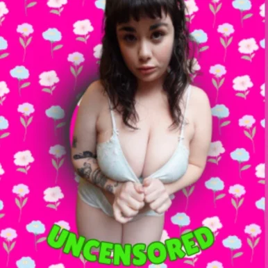 Photo of model @louiseuncensoredd