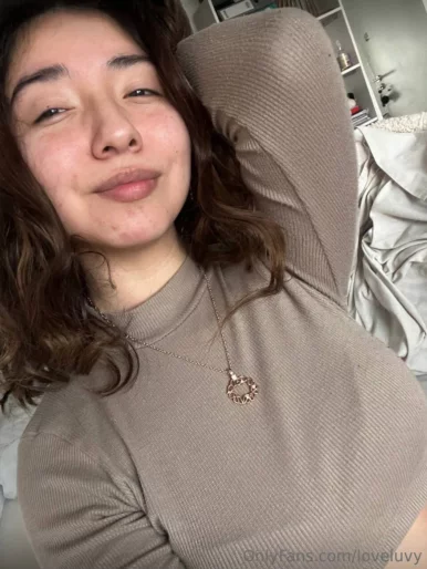 Photo of model @loveluvy