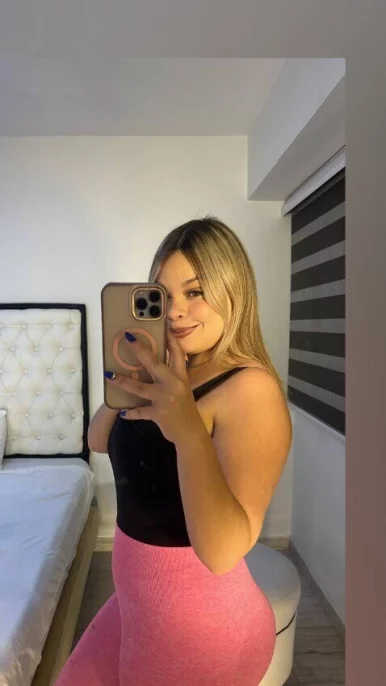 Photo of model @lovelybettyy