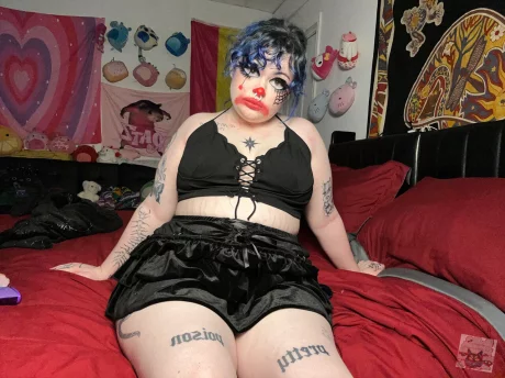 Photo of model @lovelywinsie555