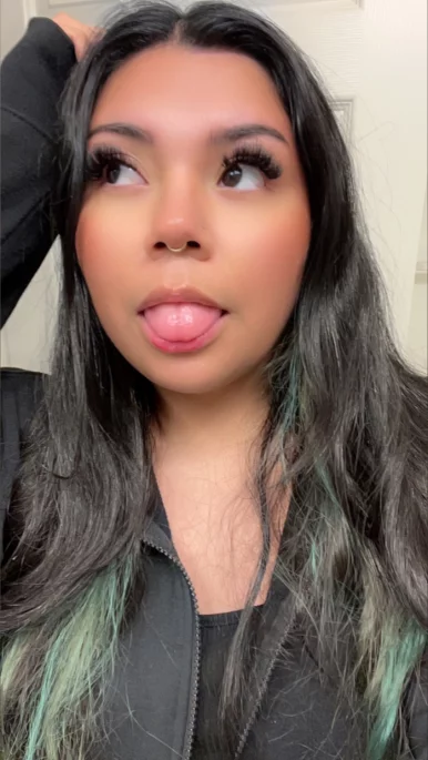 Photo of model @lovelyylexxx