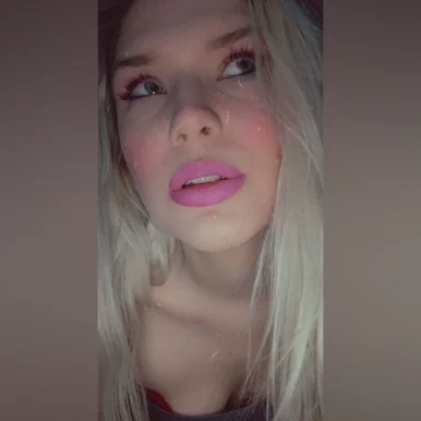 Photo of model @lovelyylifeoflola