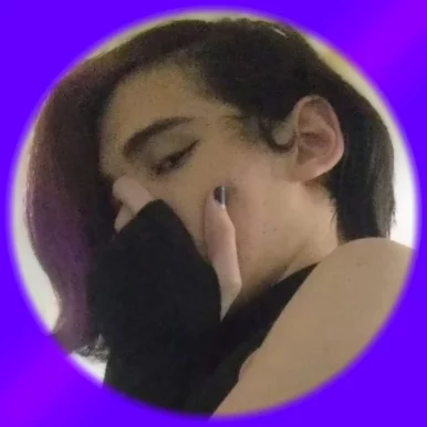 Photo of model @lowyerotica