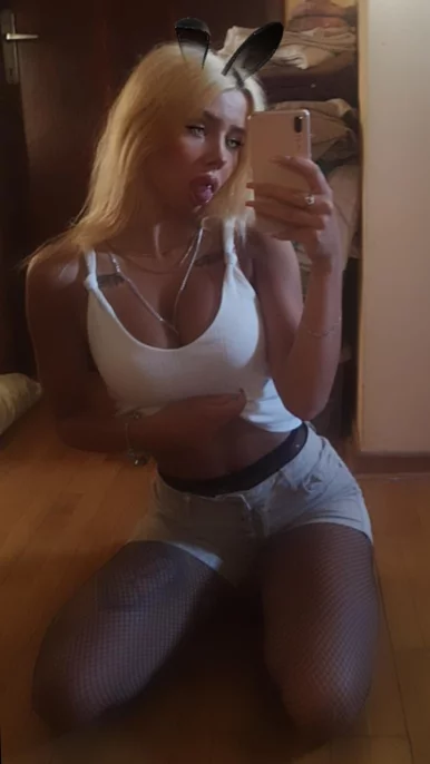 Photo of model @lucky_lexi