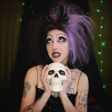 Photo of model @luckyspectre