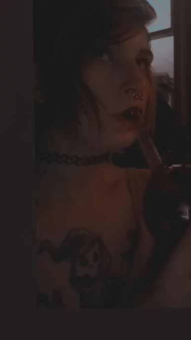 Photo of model @lucybunnybottom