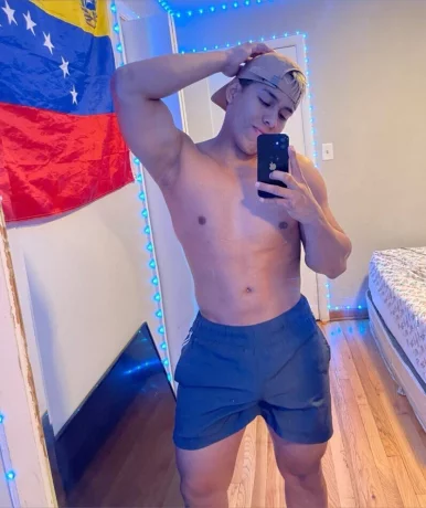 Photo of model @luispapi20