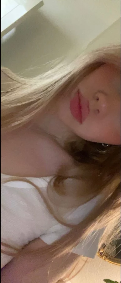 Photo of model @lulubabe