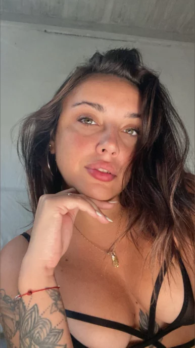 Photo of model @luna_intim