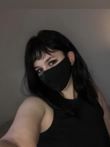 Photo of model @lunar.apocalypse