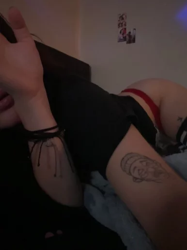 Photo of model @lushfairyy