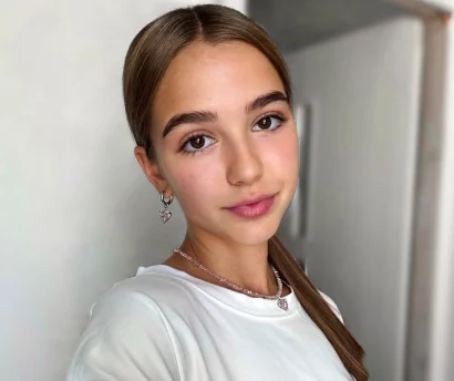 Photo of model @m.e_alexis