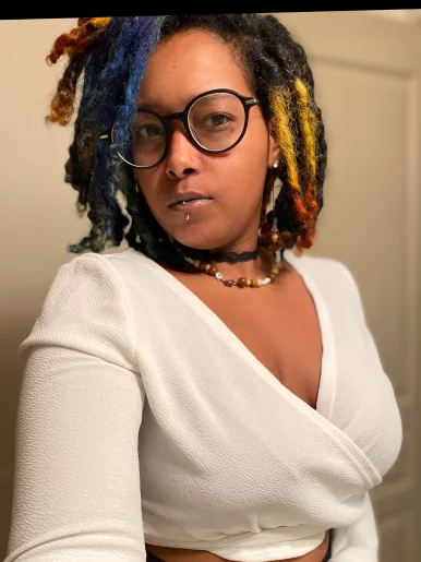 Photo of model @madaamsedusa